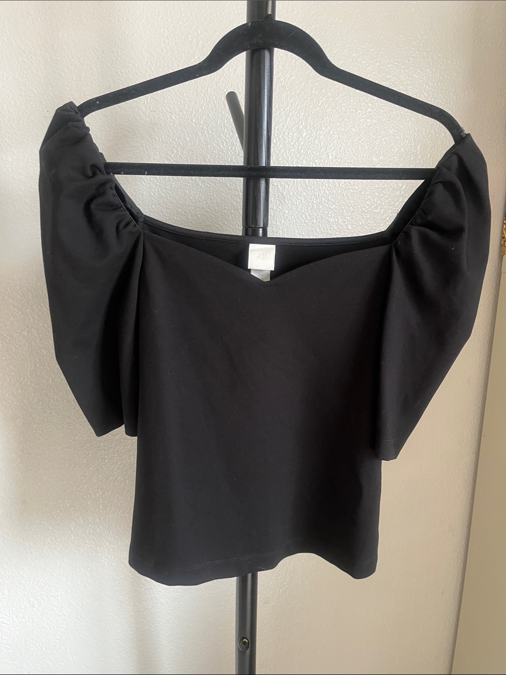 H&M Black Square-Neck Puff Sleeve Top - Picture 4 of 5